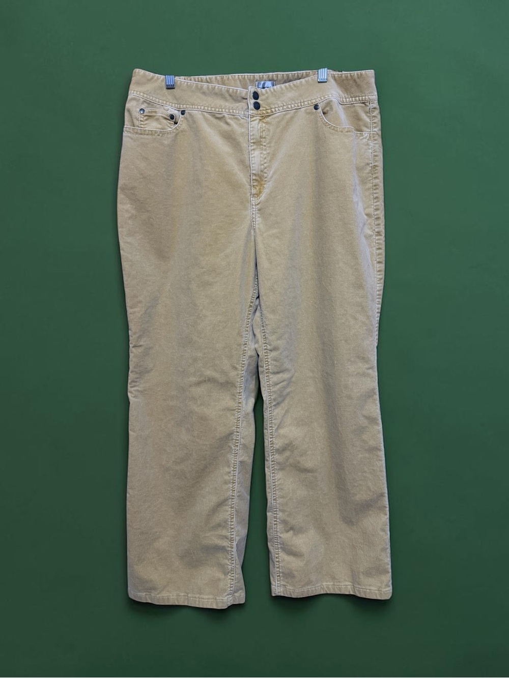 Chico's Light Tan/Gold Straight-Leg Corduroy Pants. Size 3.5/18.